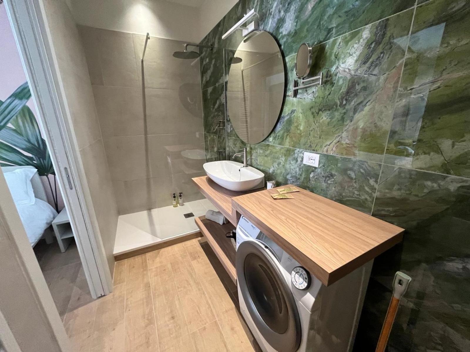 Calari Rooms - Monolocale Bologna Luaran gambar