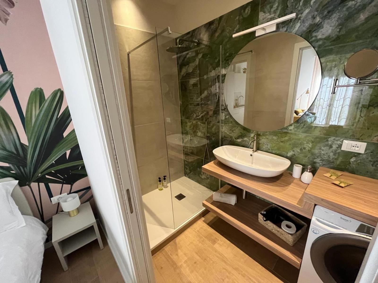 Calari Rooms - Monolocale Bologna Luaran gambar