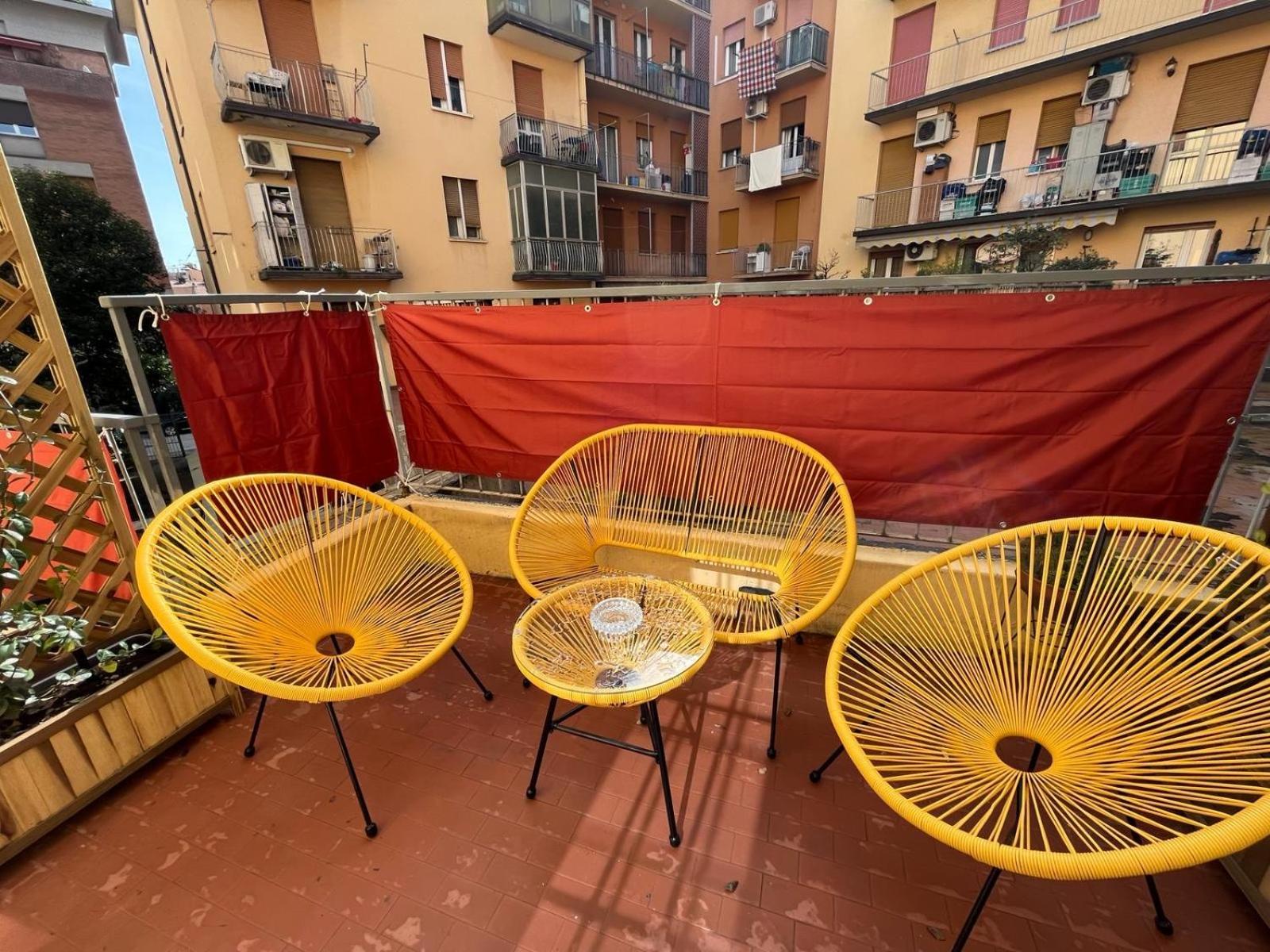 Calari Rooms - Monolocale Bologna Luaran gambar