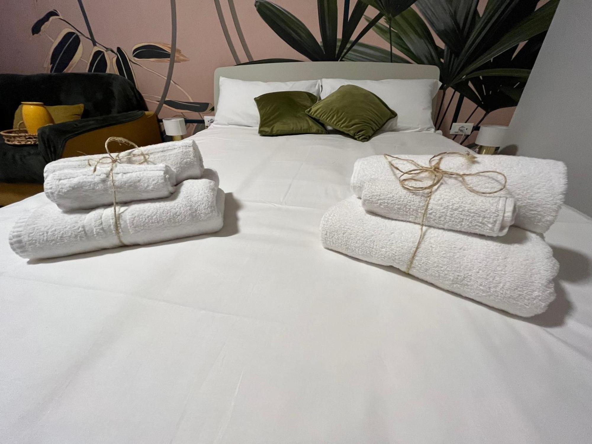 Calari Rooms - Monolocale Bologna Luaran gambar