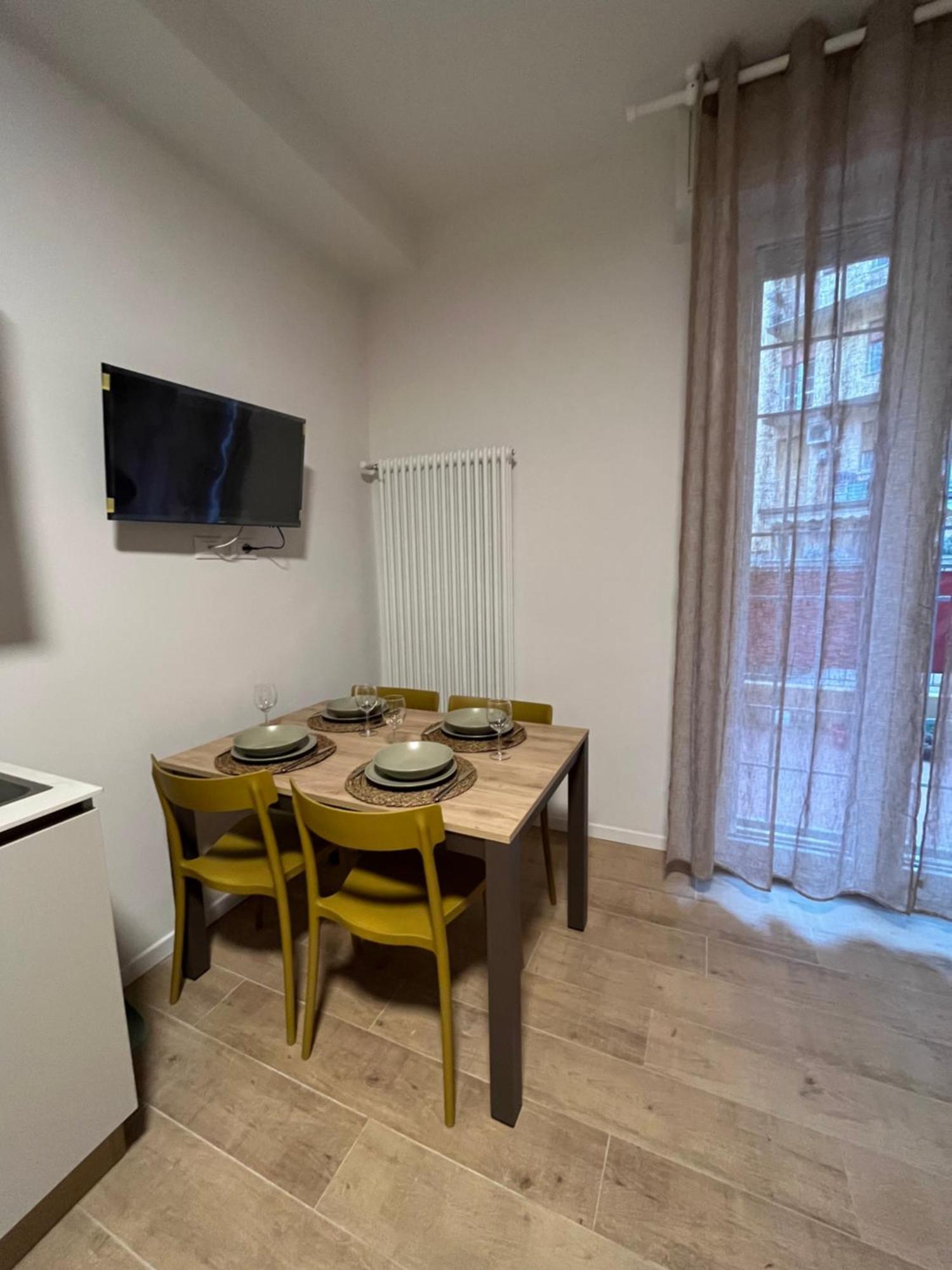 Calari Rooms - Monolocale Bologna Luaran gambar